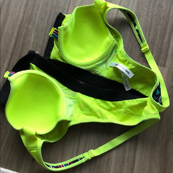 Victoria’s Secret Sports Bra - Picture 5 of 5
